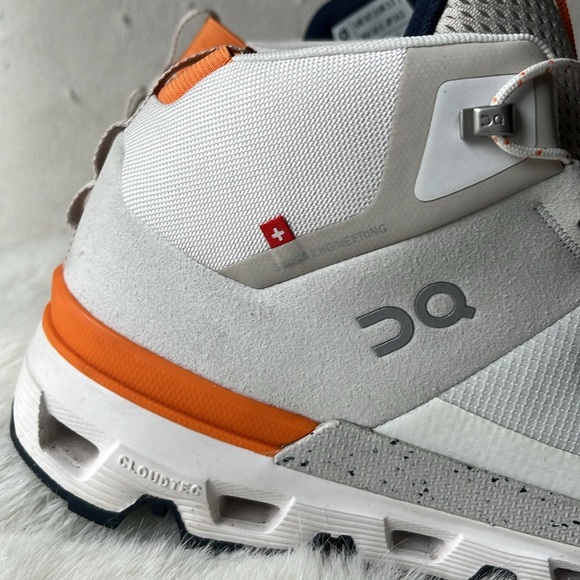 On Running Cloudtrax Water Repellent Hiking Shoe (Women)Frost white - Picture 6 of 15